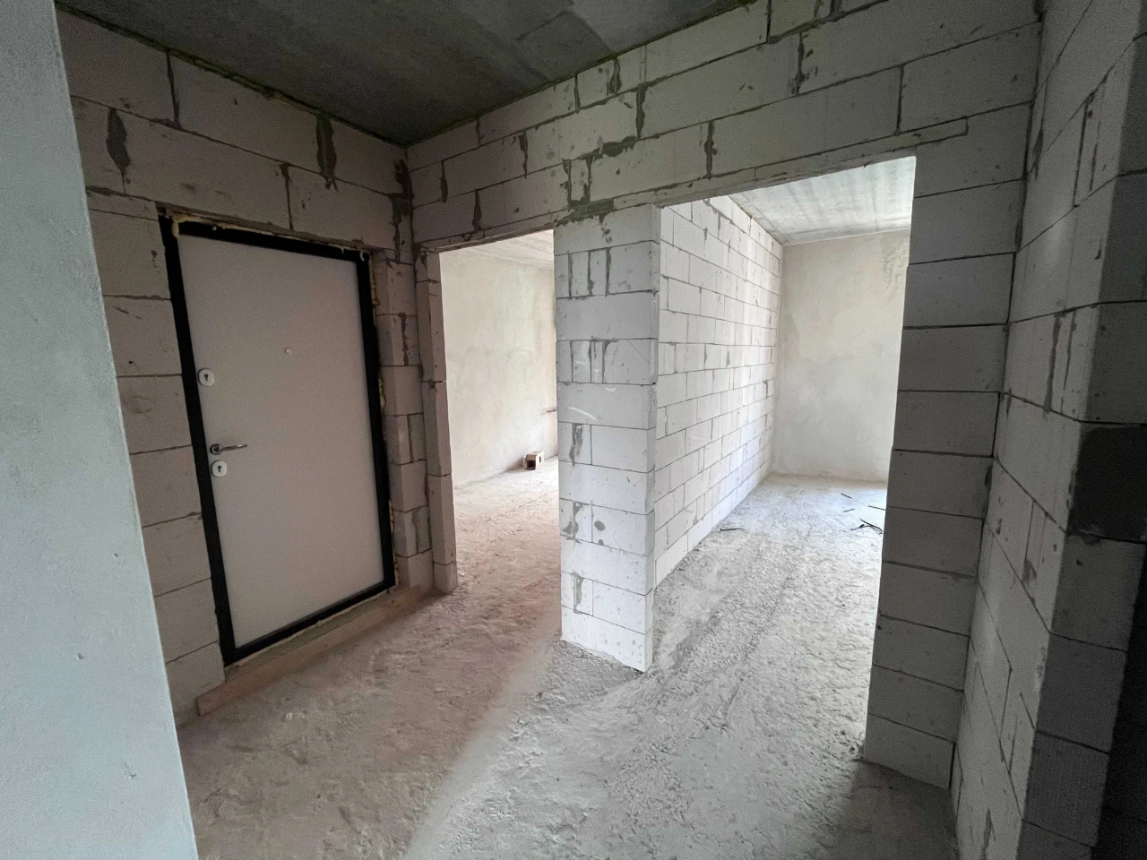 2к квартира. 70 м2. Мангальна зона. Переуступка. Ціна за м2
