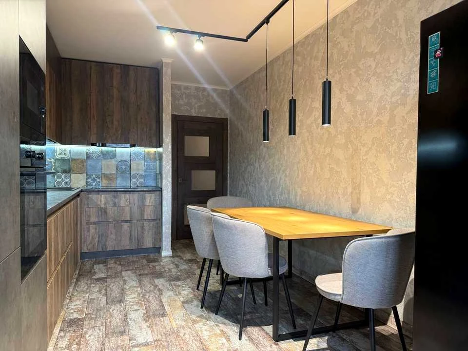 Квартира. Ивано-Франковск, ул.