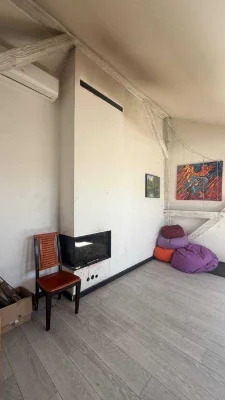 Продається 2 рівні, 2 кімнати, балкон — і дух старої Європи