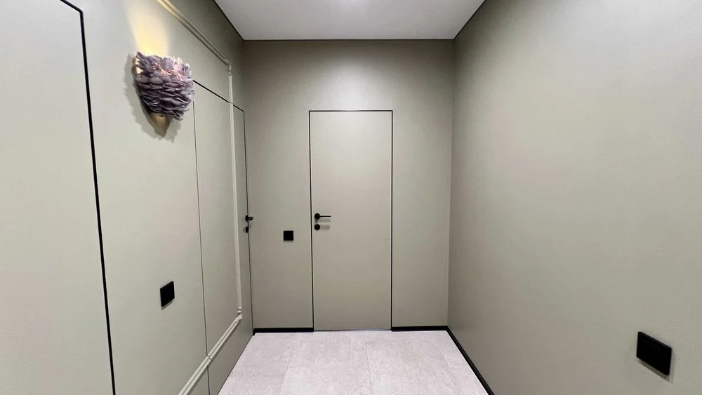 3 rooms for sale in the center of Pelesha Street, residential complex Club Town 12