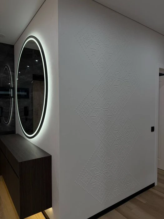 I am selling a 2-room apartment with a functional 3k in the Parkovye Mi residential complex.