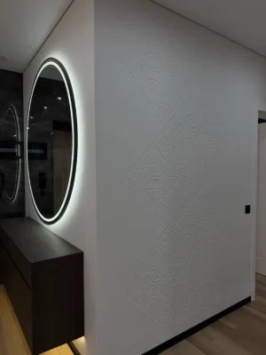 I am selling a 2-room apartment with a functional 3k in the Parkovye Mi residential complex.