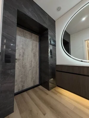 I am selling a 2-room apartment with a functional 3k in the Parkovye Mi residential complex.
