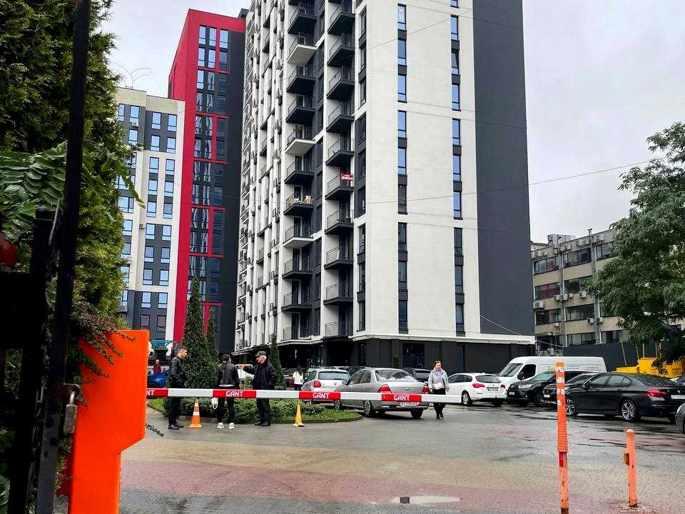 Apartment. Ivano-Frankivsk, Yevhena Konovaltsa St.