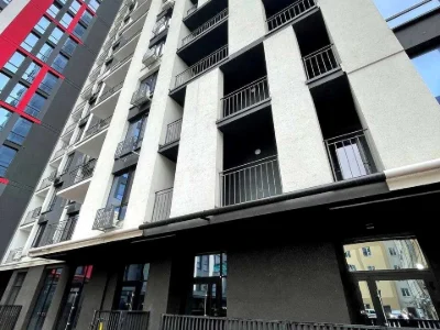 Apartment. Ivano-Frankivsk, Yevhena Konovaltsa St.