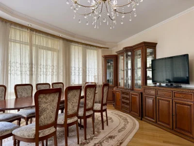 5k apartment for sale in the CENTER of the city!