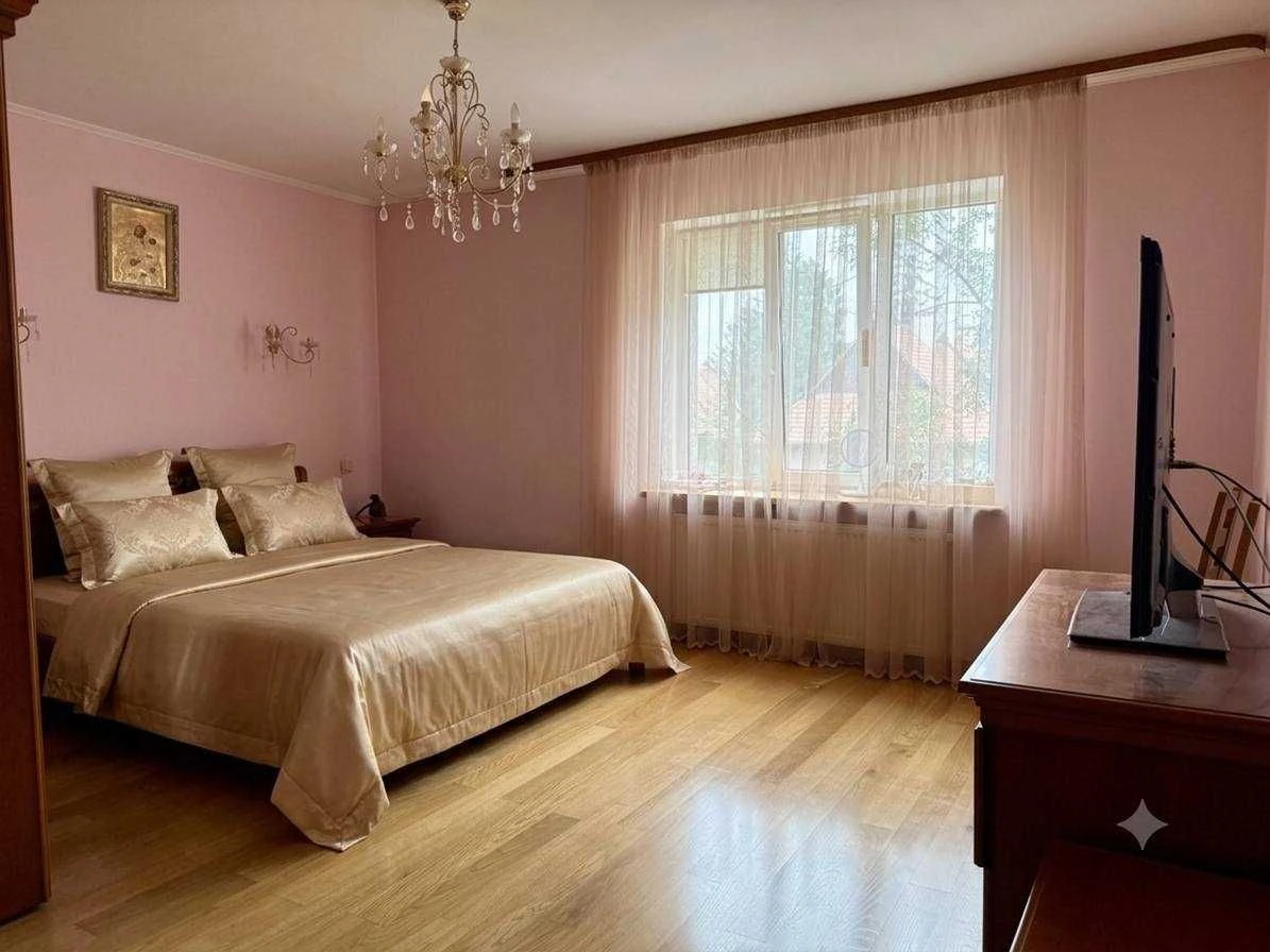 5k apartment for sale in the CENTER of the city!
