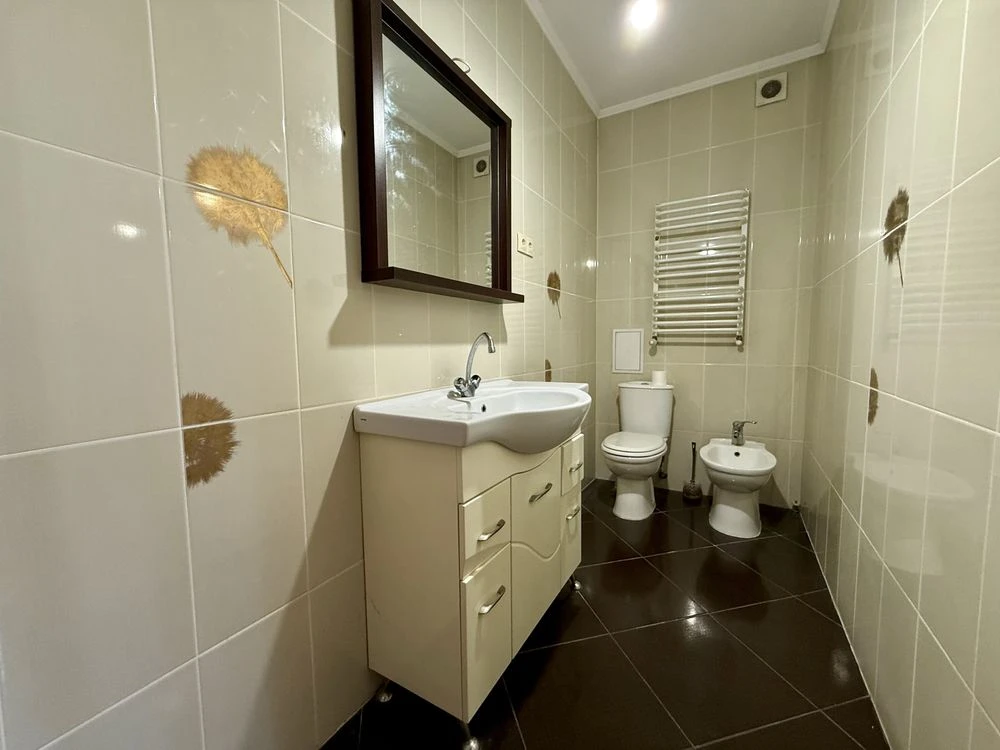 5k apartment for sale in the CENTER of the city!