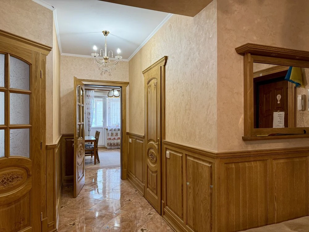 5k apartment for sale in the CENTER of the city!