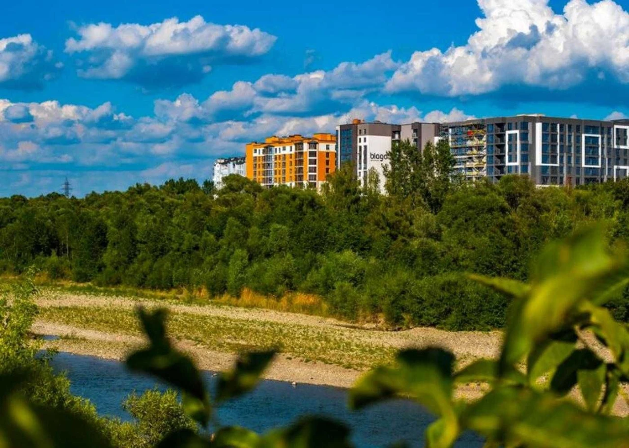 Здана Паркова Алея/ 3кімн 950за м2