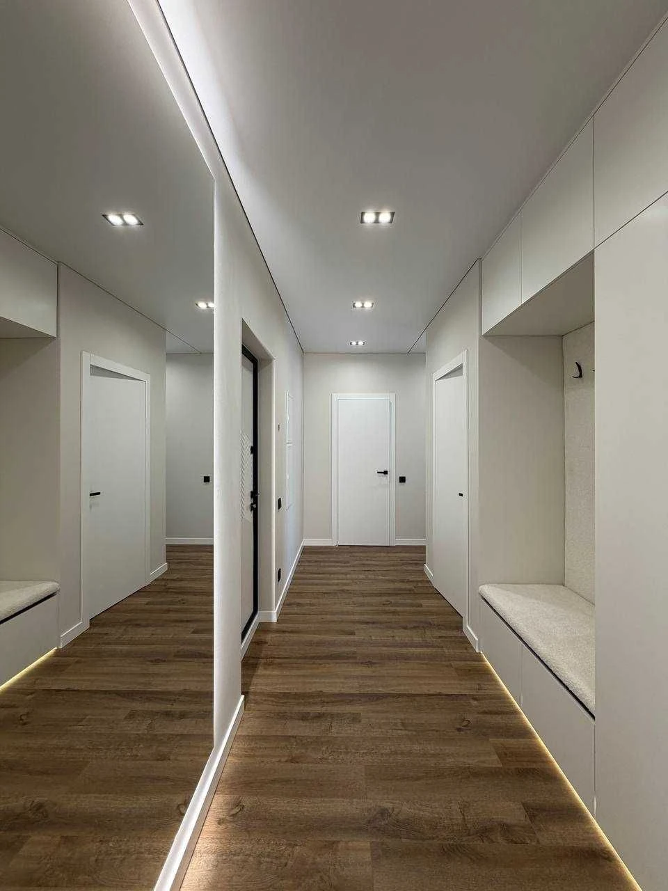 Sale of a stylish 2-room apartment with renovation in the residential complex "Quarter No. 5"