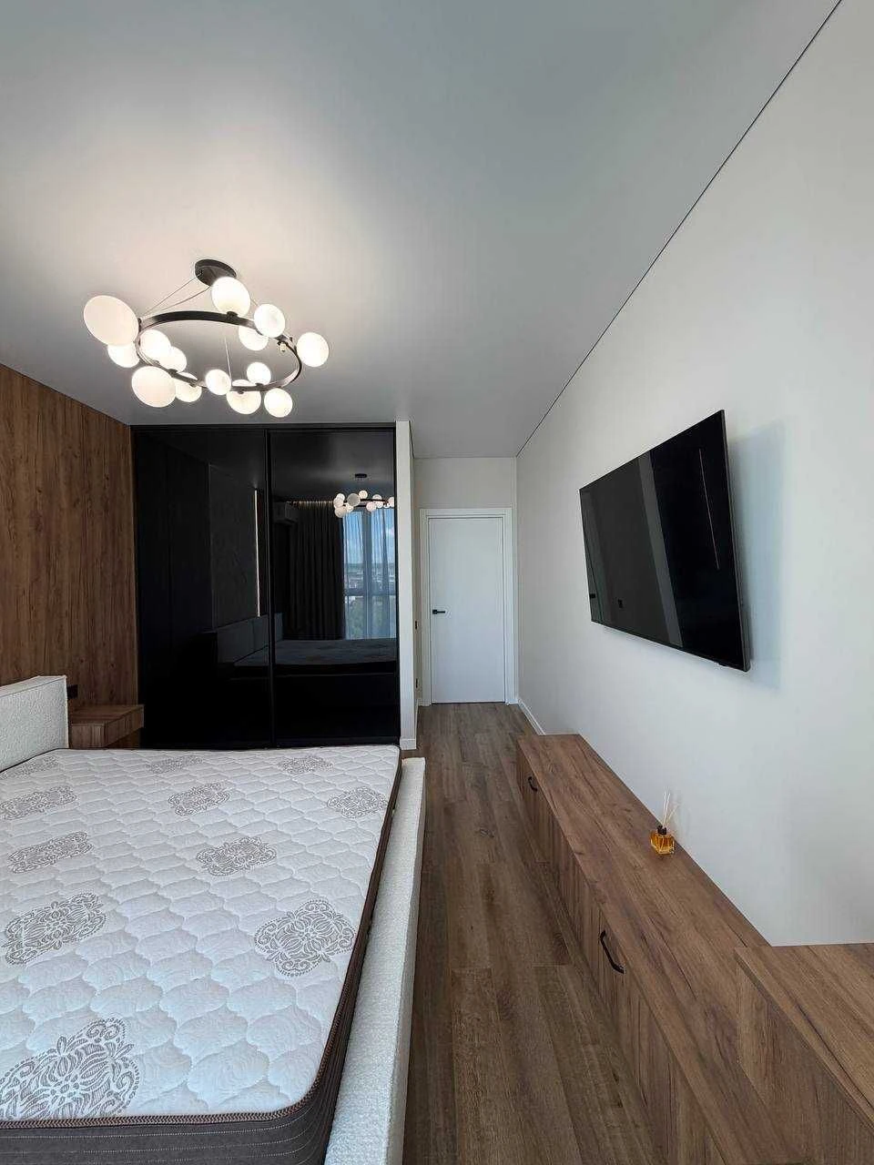 Sale of a stylish 2-room apartment with renovation in the residential complex "Quarter No. 5"