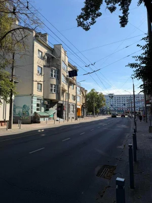 3 комнатная в центре напротив 11 школы. Новостройка – 82 м². Ле