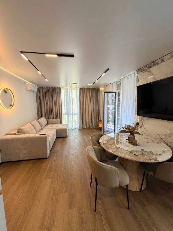 Продаж 2-кімнатної квартири в ЖК "Manhattan Up"