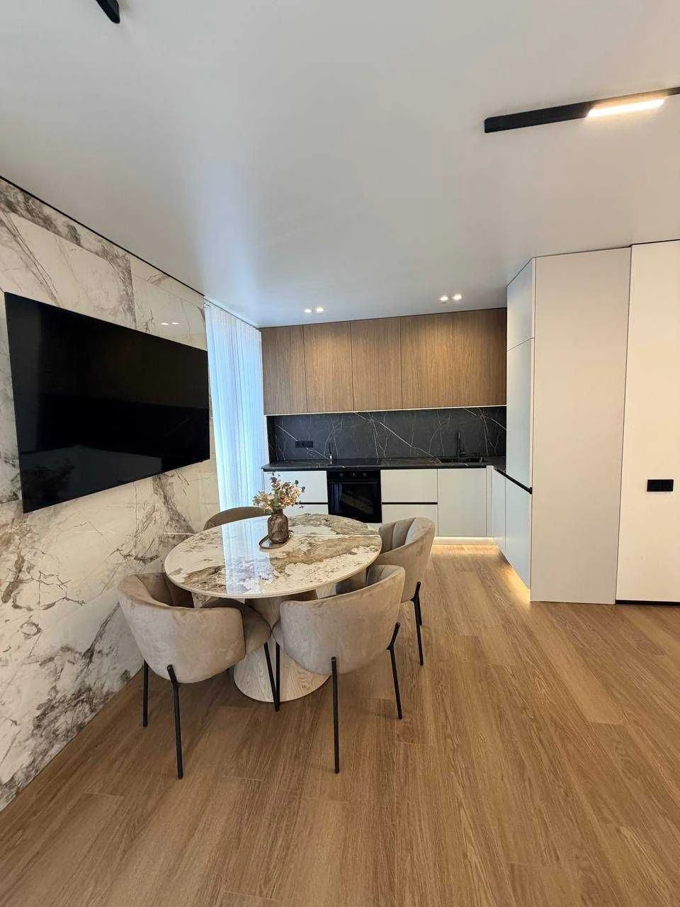 Продаж 2-кімнатної квартири в ЖК "Manhattan Up"