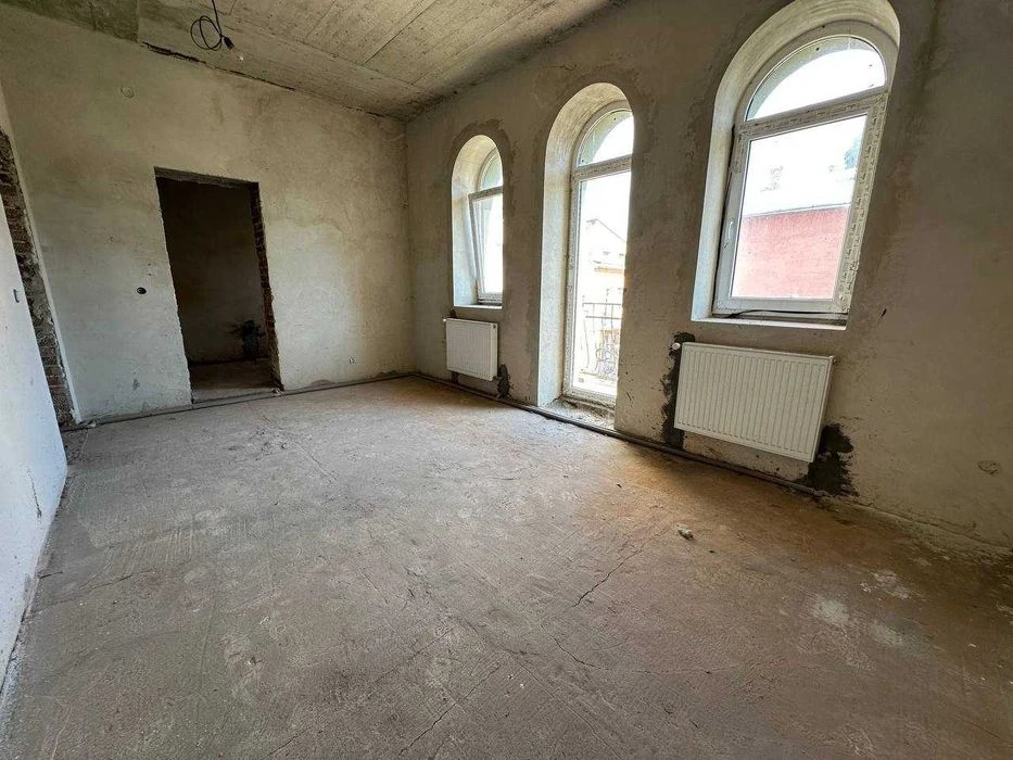 Ексклюзивна багаторівнева квартира 377,6 м² біля парку Шевче