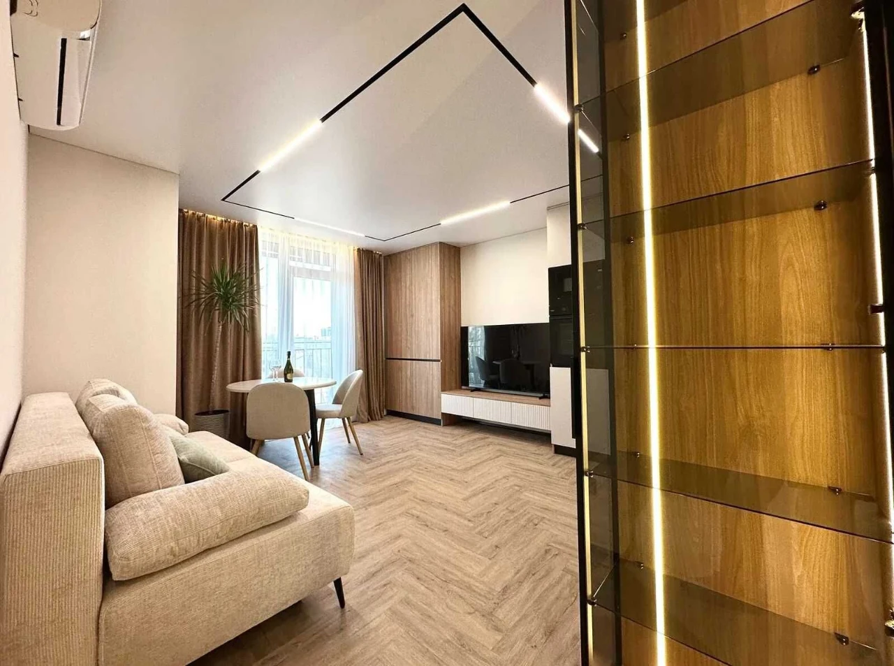 Sale of a stylish 1-room apartment + kitchen-living room in the Family P residential complex