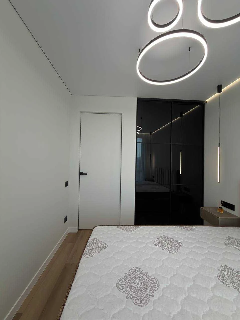 Продажа 1 ком квартиры рядом озера и центра, 3 этаж, без к