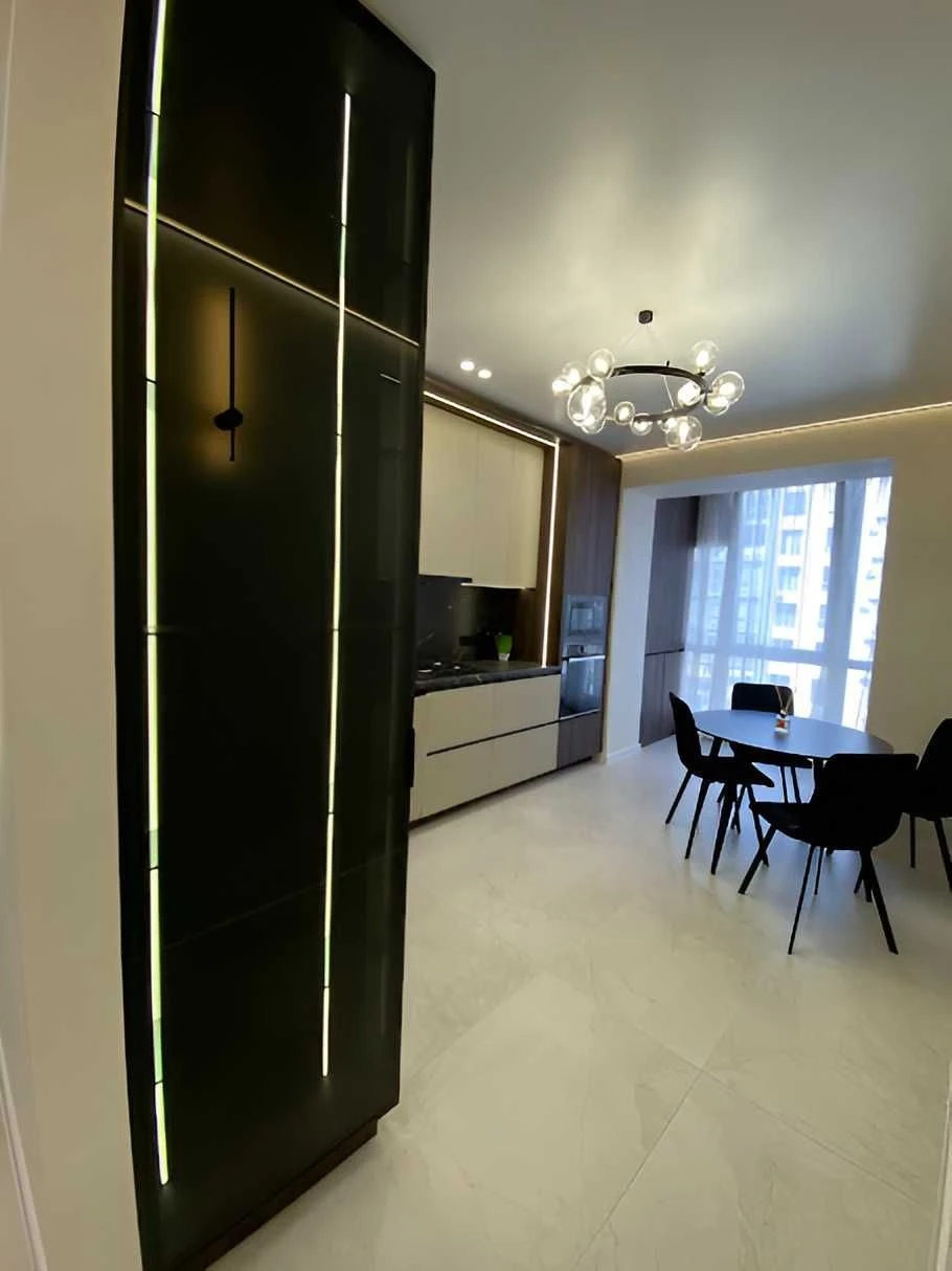 Sale of a 2-room apartment with renovation in a new residential complex