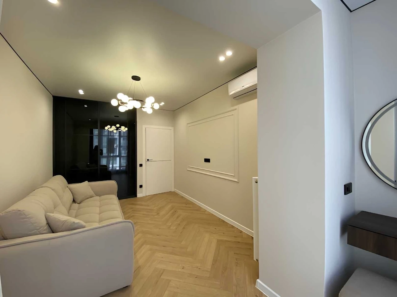Sale of a 2-room apartment with renovation in a new residential complex