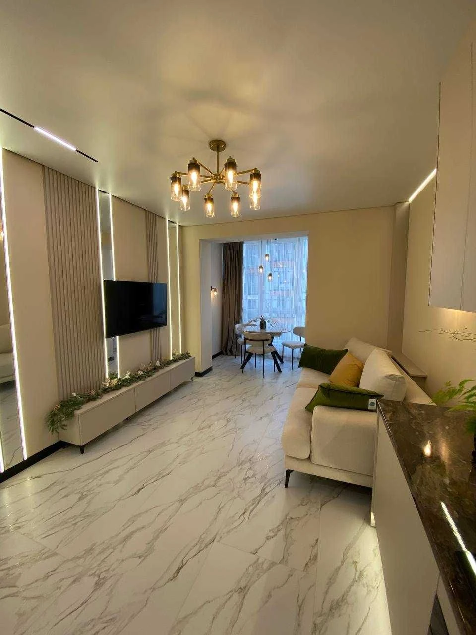 Sale of a stylish 2-room apartment in the residential complex "Lypky"