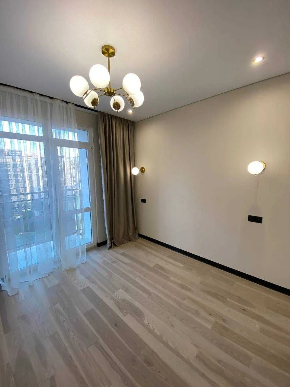 Sale of a stylish 2-room apartment in the residential complex "Lypky"
