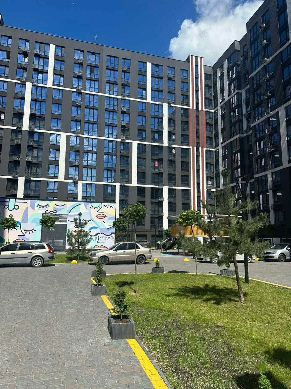 Продається 1-кімнатна квартира з дизайнерським ремонтом у зд