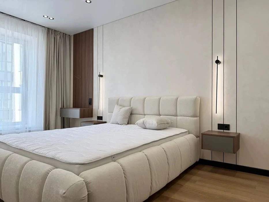 Luxurious 2-room apartment with a balcony in the residential complex Lipki 2
