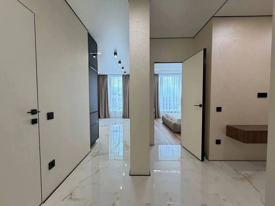 The cheapest one-room apartment in the Manhattan residential complex near the lake 45