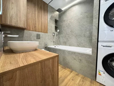 Шикарная двойка в самом центре с красивым видом