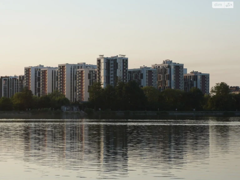 Продаж Квартира Набережна