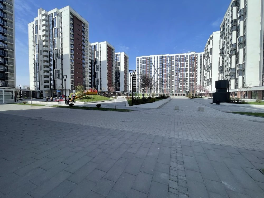 Продаж три кімнатної квартири в ЖК Манхетен Перша черга, обж