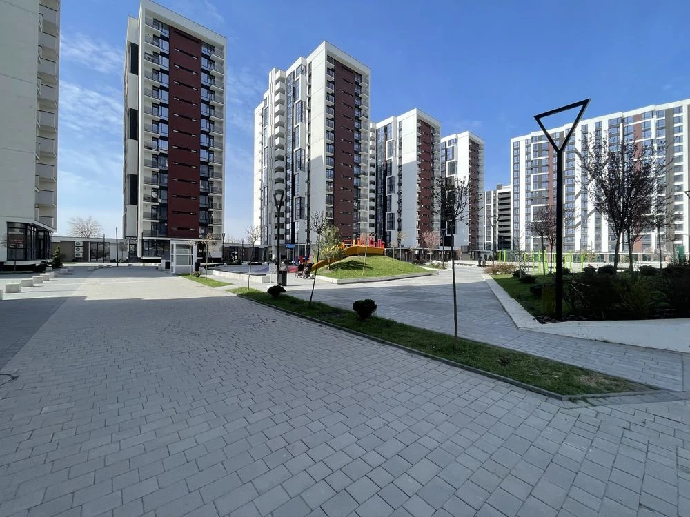 Продаж три кімнатної квартири в ЖК Манхетен Перша черга, обж