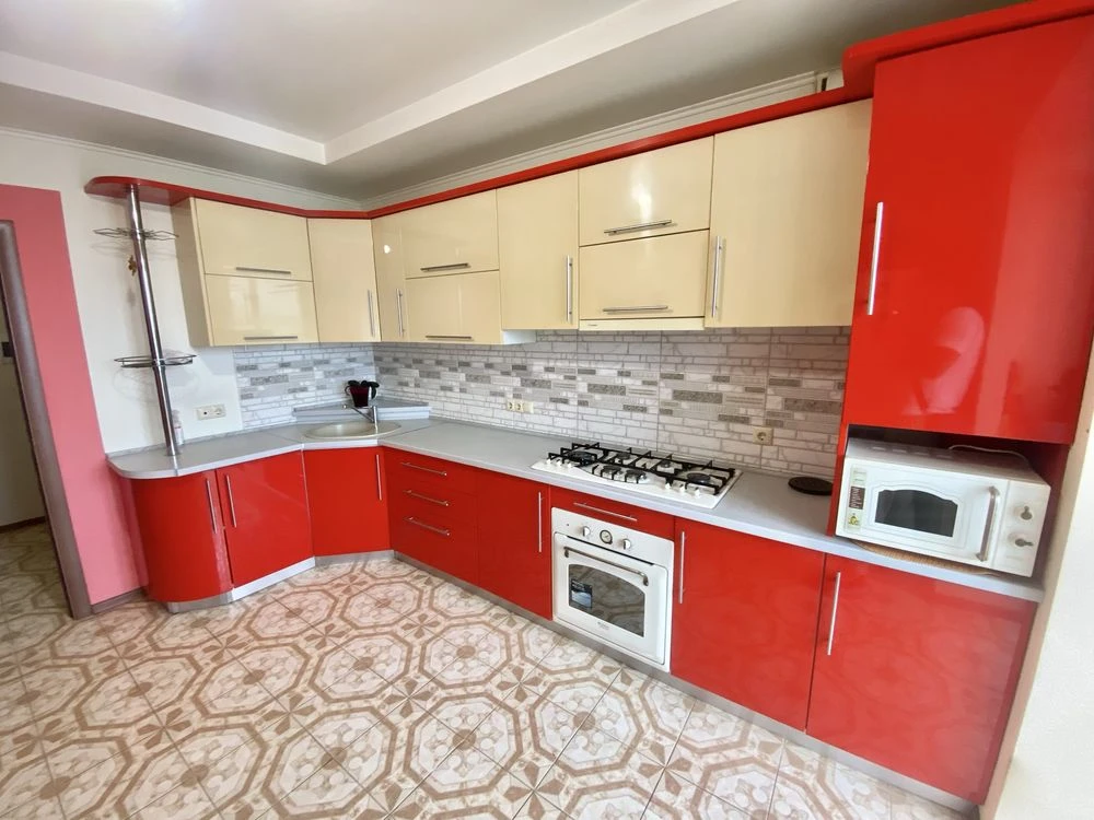 Продажа 3к. квартиры. Ул. Ивасюка. Решения. Ваучеры. Арсен