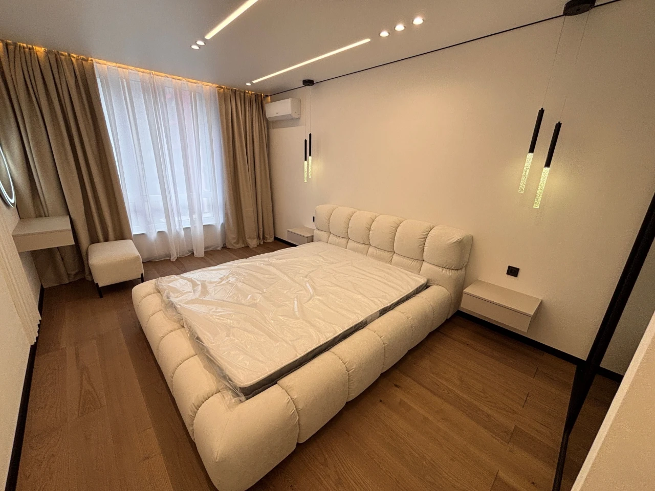 Продаж 3к квартири з якісним ремонтом та резервним живленням