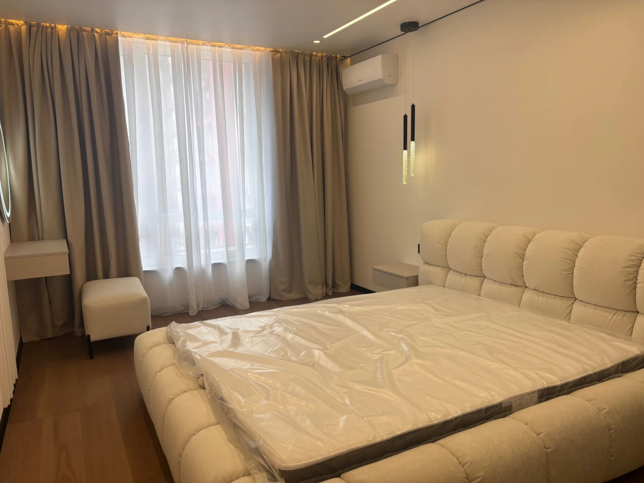 Продаж 3к квартири з якісним ремонтом та резервним живленням