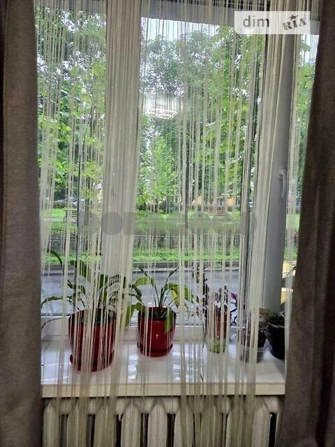 Sale of 1-room apartment 30.6 sq. m. on Marii Pryimachenko Blvd. 8, k