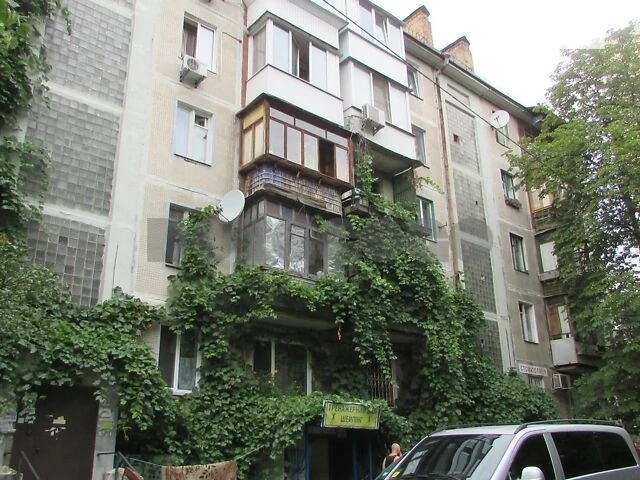 Sale of 1-room apartment 30.6 sq. m. on Marii Pryimachenko Blvd. 8, k