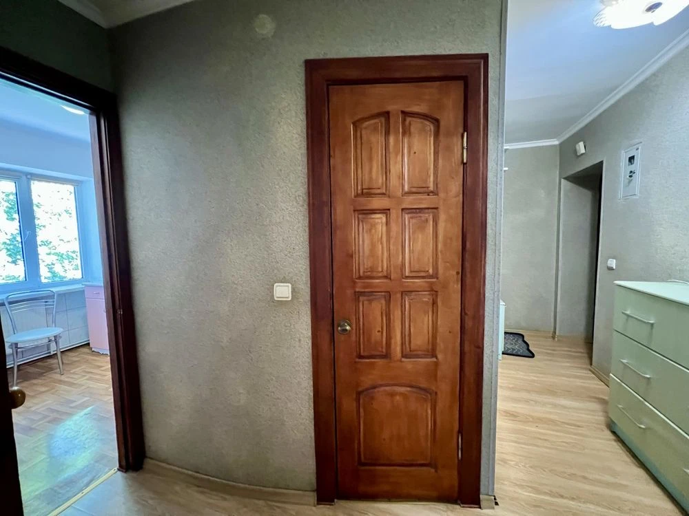 Центр 2кім 47м на 3 пов, індивідуальне опалення, цегляний бу