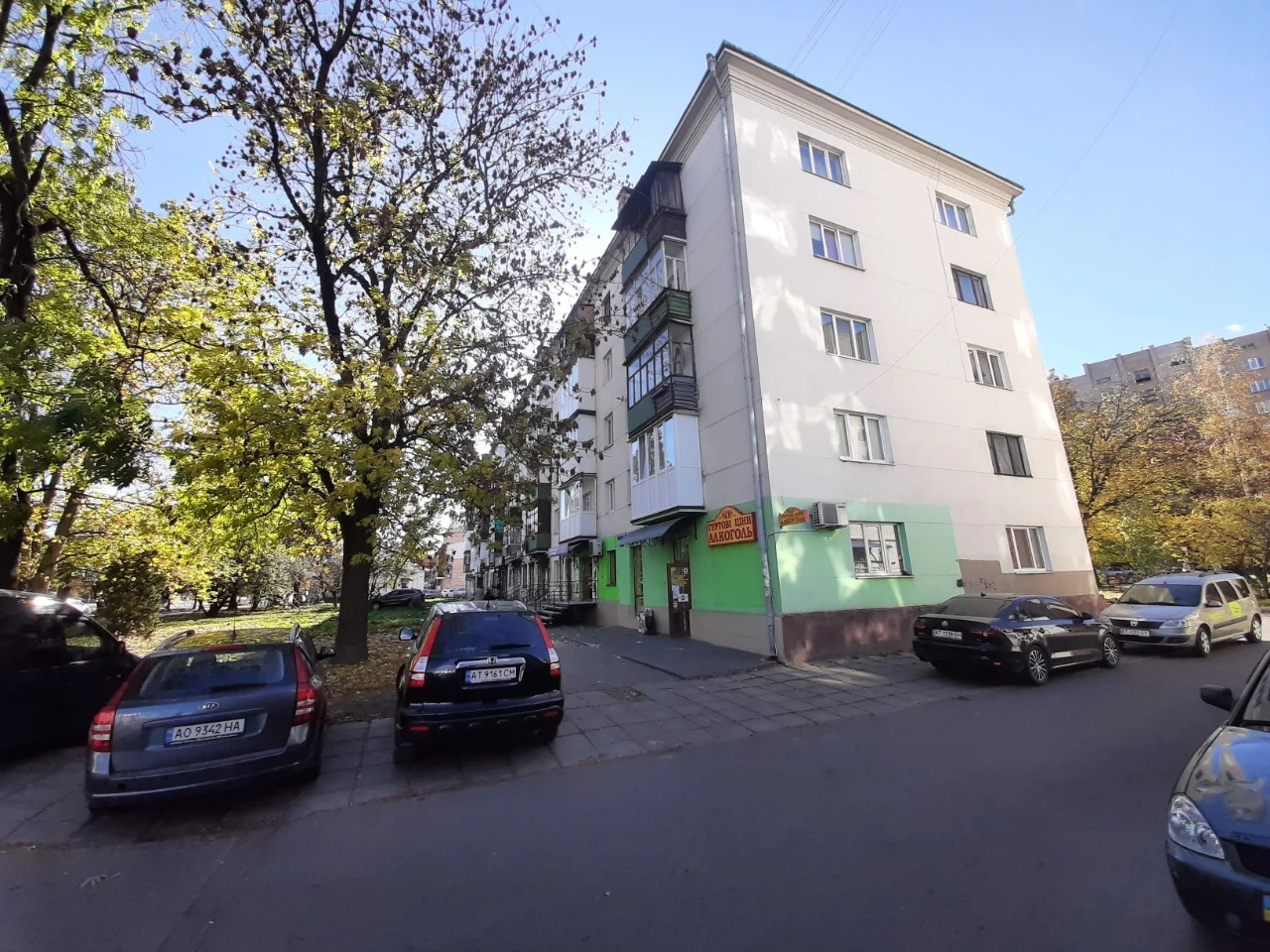 Центр 2кім 47м на 3 пов, індивідуальне опалення, цегляний бу