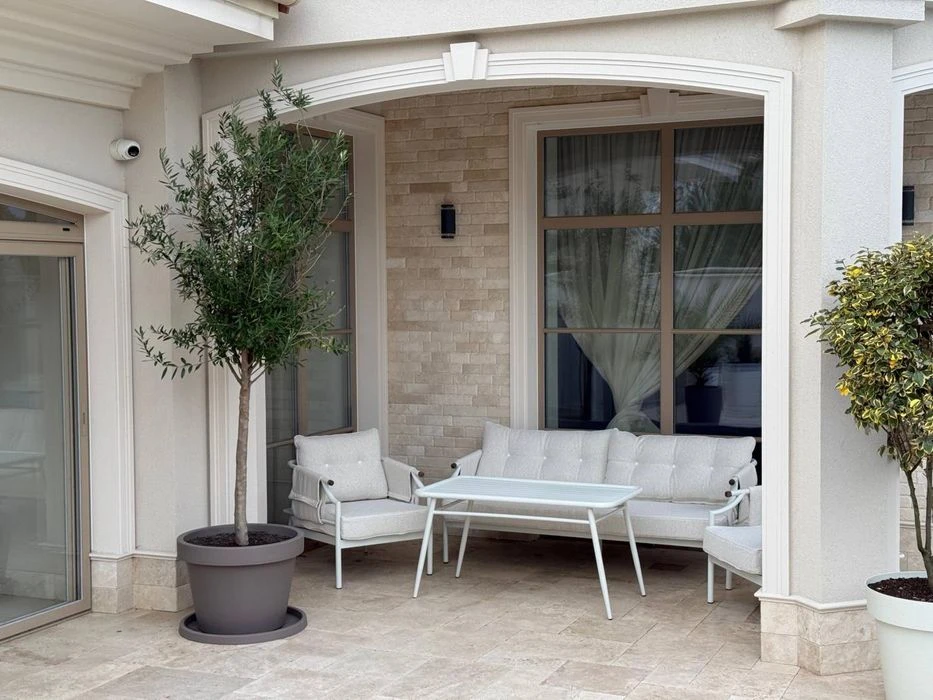 A stylish residence by the sea. Sauvignon