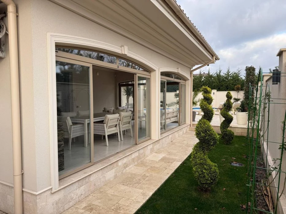 A stylish residence by the sea. Sauvignon