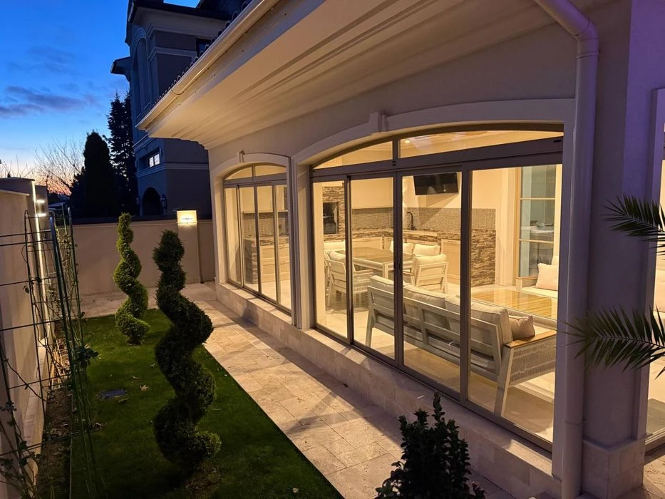 A stylish residence by the sea. Sauvignon