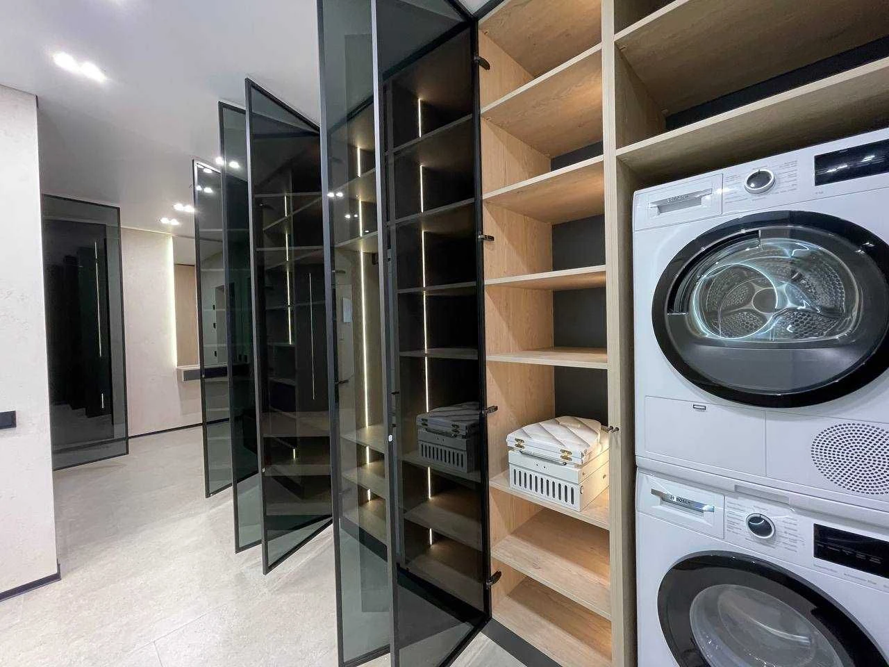 Three-room apartment for sale with renovation Klubne Mistechko 12