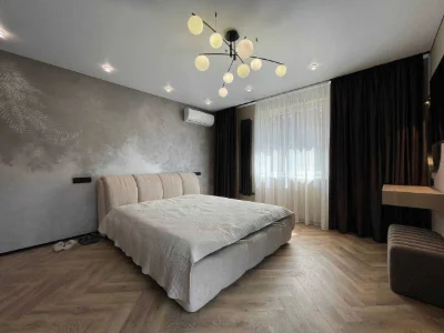 Three-room apartment for sale with renovation Klubne Mistechko 12