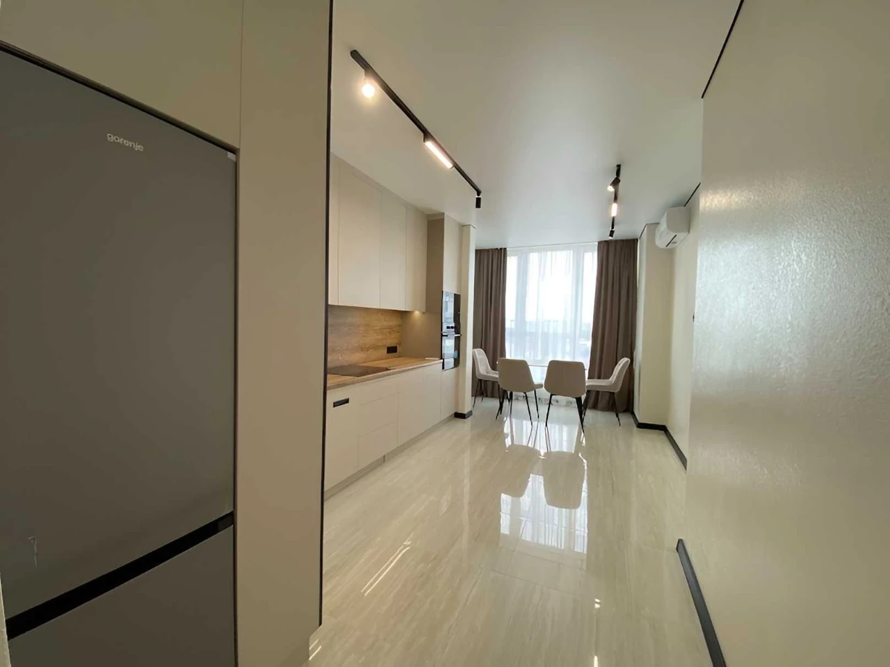 Sale of a 1-room apartment with renovation in a rented house