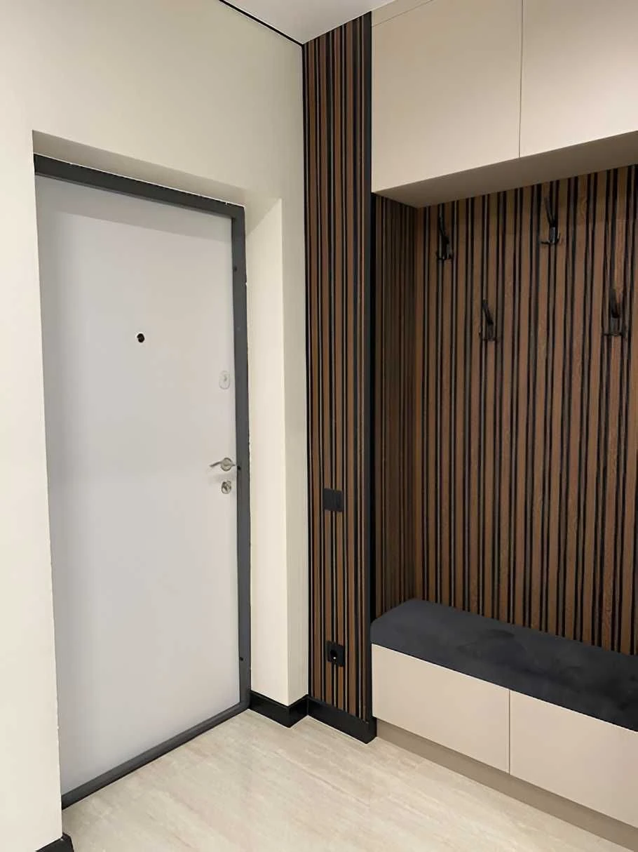 Sale of a 1-room apartment with renovation in a rented house
