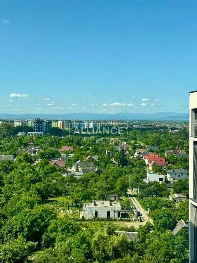 Неймовірна 3км квартира з виглядом на Озеро та гори в ЖК Біз