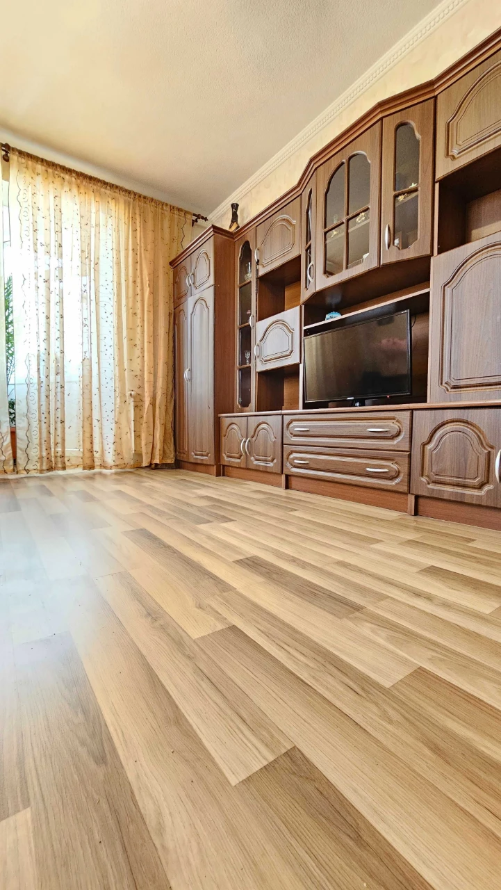 2-room apartment with renovation in a new building on Ivasyuka St., Iv