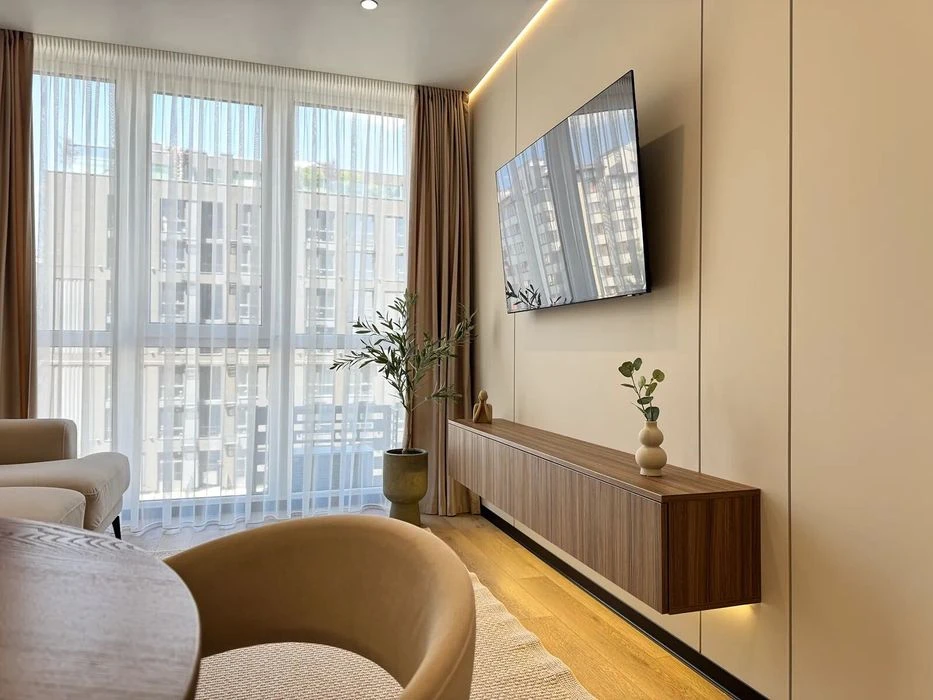 Elite one-room apartment with kitchen-living room in the city center